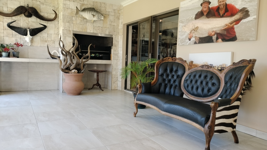 3 Bedroom Property for Sale in Grootbrakhoogte Western Cape